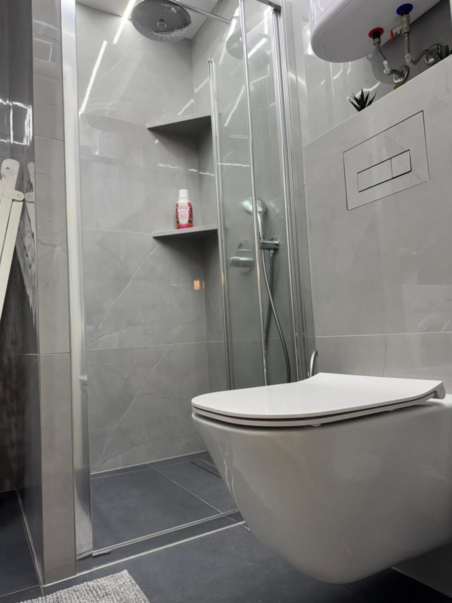 J&M Apartment โกตอร์ ภายนอก รูปภาพ
