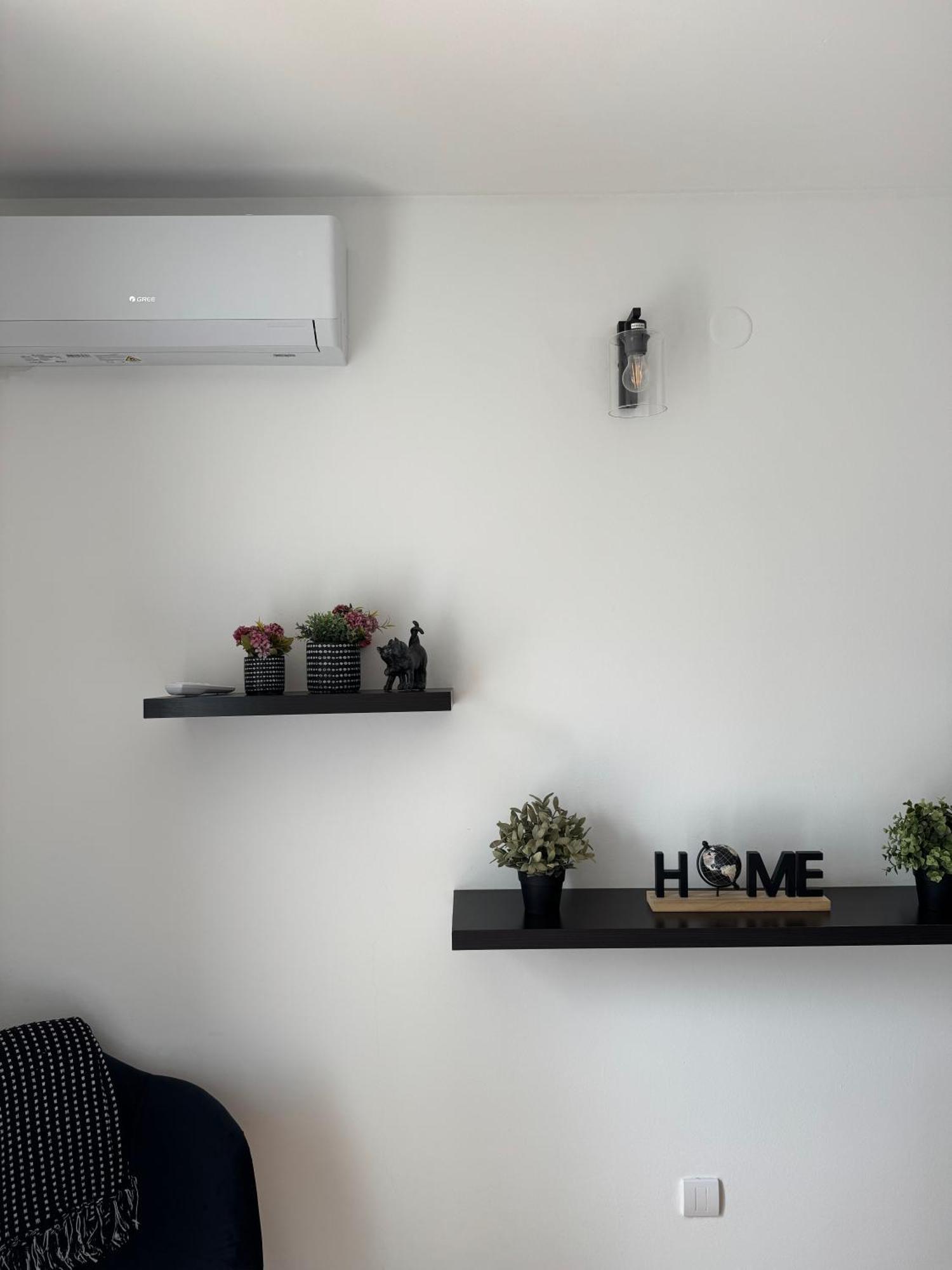 J&M Apartment โกตอร์ ภายนอก รูปภาพ
