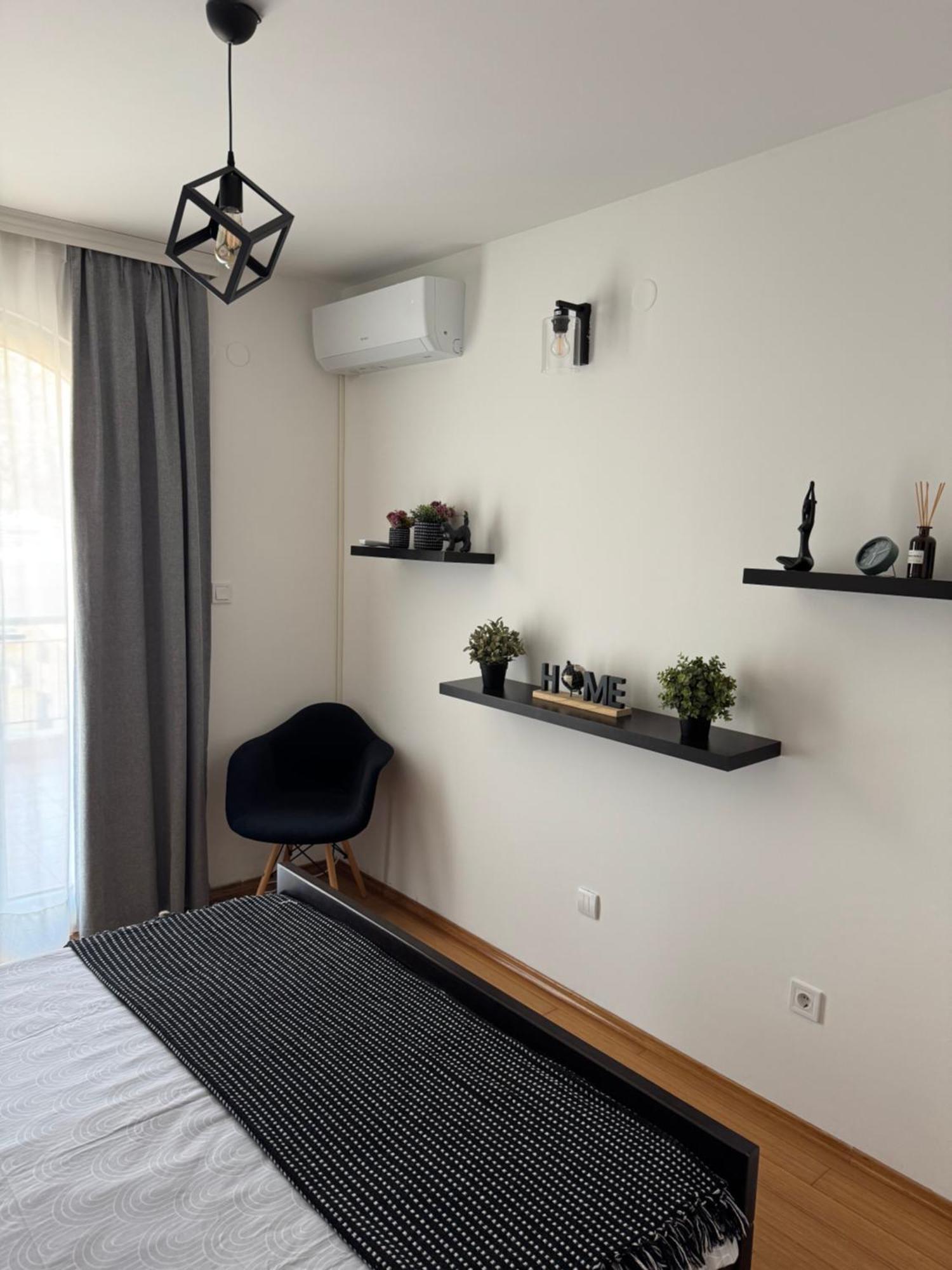 J&M Apartment โกตอร์ ภายนอก รูปภาพ